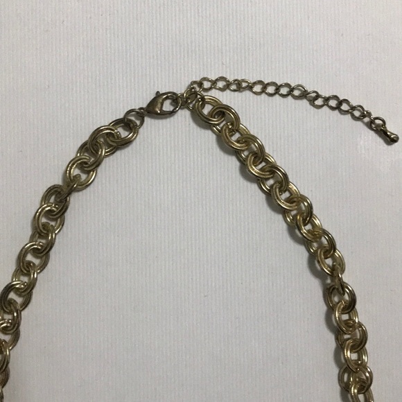 Anthropologie Crystal/Pearl Floral Gold Necklace - Picture 6 of 8